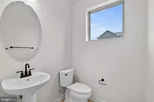 6235 Folly Ln, Alexandria, VA 22315 - Photo 5