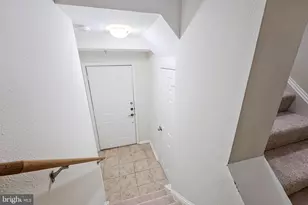 4506 Superior Square, Fairfax, VA 22033 - Photo 3