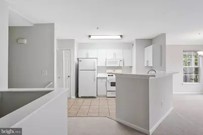 4528 Superior Square, Fairfax, VA 22033 - Photo 9