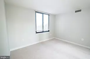 2451 Midtown Ave, Alexandria, VA 22303 - Photo 11