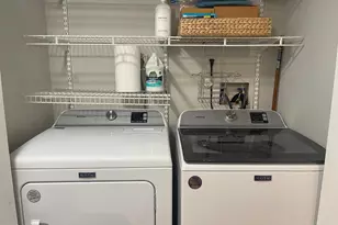 1661 Parkcrest Cir, Reston, VA 20190 - Photo 11