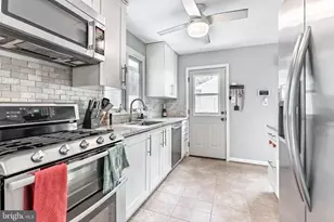 6515 Berkshire Dr, Alexandria, VA 22310 - Photo 11