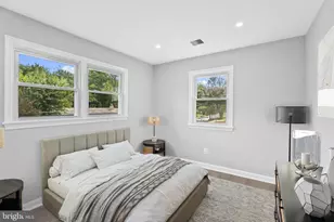 5822 Brookview Dr, Alexandria, VA 22310 - Photo 5