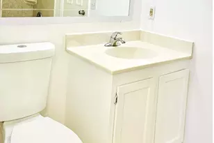 14816 Lynhodge Ct, Centreville, VA 20120 - Photo 3