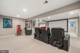 10402 Hollyoak Pl, Fairfax, VA 22032 - Photo 37