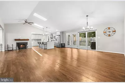 10402 Hollyoak Place, Fairfax, VA 22032 - Photo 11