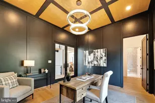 6908 Southridge Dr, McLean, VA 22101 - Photo 19