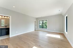 6908 Southridge Dr, McLean, VA 22101 - Photo 39