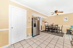 8413 Fuerte Ct, Alexandria, VA 22309 - Photo 11