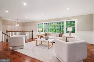 1616 Sherwood Hall Ln, Alexandria, VA 22306 - Photo 11