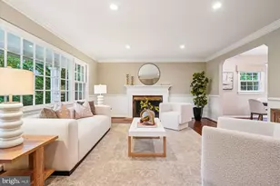 1616 Sherwood Hall Ln, Alexandria, VA 22306 - Photo 9