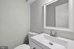 7419 Larne Ln, Lorton, VA 22079 - Photo 7