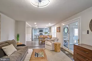 13032 Monterey Estates Dr, Herndon, VA 20171 - Photo 17