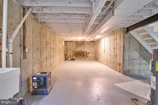 13032 Monterey Estates Dr, Herndon, VA 20171 - Photo 39