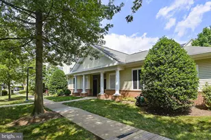4131 Fountainside Ln, Fairfax, VA 22030 - Photo 25