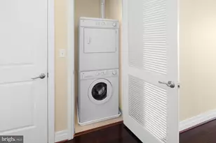 8220 Crestwood Heights Dr, McLean, VA 22102 - Photo 35