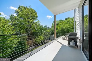 1459 Dewberry Ct, McLean, VA 22101 - Photo 9