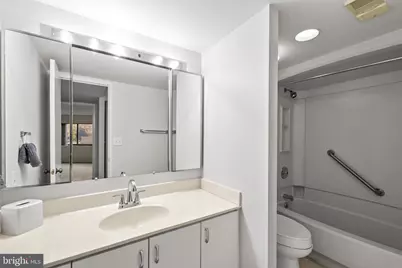 5904 Mount Eagle Drive #201, Alexandria, VA 22303 - Photo 13