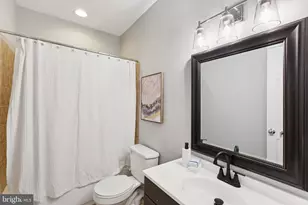 7351 Nicole Marie Ct, McLean, VA 22102 - Photo 11