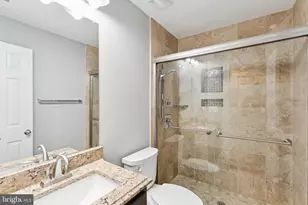 7351 Nicole Marie Ct, McLean, VA 22102 - Photo 19