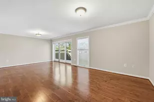 3152 Eakin Park Ct, Fairfax, VA 22031 - Photo 9