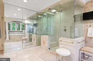 10205 Cedar Pond Dr, Vienna, VA 22182 - Photo 63