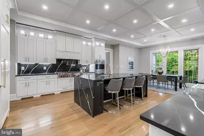 7002 River Oaks Drive, McLean, VA 22101 - Photo 9