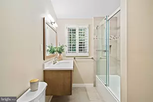 9706 Beach Mill Rd, Great Falls, VA 22066 - Photo 29