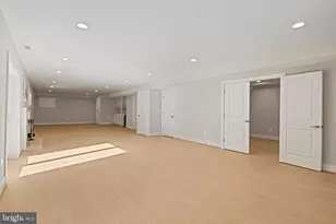 10900 Hunter Station Rd, Vienna, VA 22181 - Photo 81