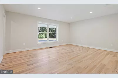 10900 Hunter Station Road, Vienna, VA 22181 - Photo 17