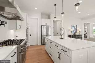 8217 Bucknell Dr, Vienna, VA 22180 - Photo 31