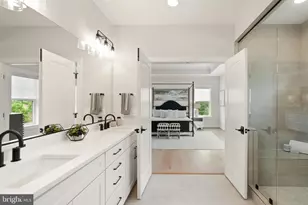 8217 Bucknell Dr, Vienna, VA 22180 - Photo 39