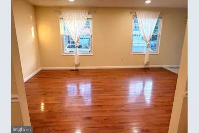 10434 Calumet Grove Drive, Fairfax, VA 22032 - Photo 3