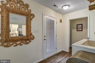 5527 Wharton Ln, Centreville, VA 20120 - Photo 3