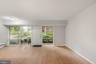 4367 Americana Dr, Annandale, VA 22003 - Photo 9