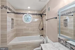 4528 Waverly Crossing Ln, Chantilly, VA 20151 - Photo 9