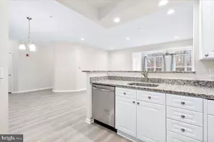 7708 Haynes Point Way, Alexandria, VA 22315 - Photo 7