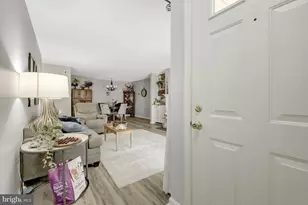 10205 Ashbrooke Ct, Oakton, VA 22124 - Photo 9