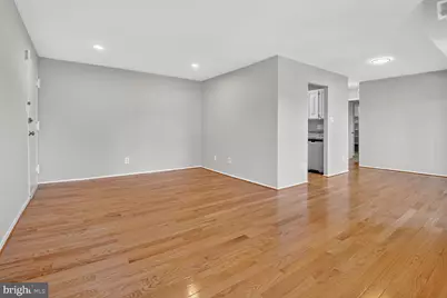 2907 Charing Cross Road #14, Falls Church, VA 22042 - Photo 5