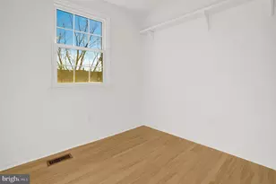 9911 Whitewater Dr, Burke, VA 22015 - Photo 21