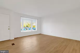 9911 Whitewater Dr, Burke, VA 22015 - Photo 13