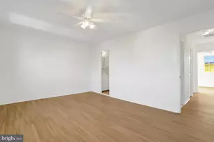 9911 Whitewater Dr, Burke, VA 22015 - Photo 33