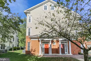 8934 Milford Haven Ct, Lorton, VA 22079 - Photo 3