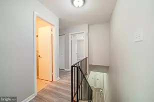 8322 Highcliffe Ct, Annandale, VA 22003 - Photo 17