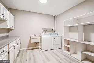 7422 Chummley Ct, Falls Church, VA 22043 - Photo 27