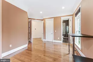 829 Golden Arrow St, Great Falls, VA 22066 - Photo 35