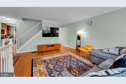 7930 Peyton Forest Trail, Annandale, VA 22003 - Photo 5