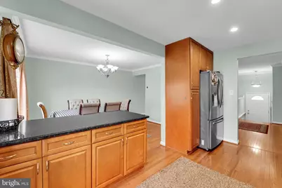 7930 Peyton Forest Trail, Annandale, VA 22003 - Photo 9