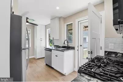 2101 Arlington Terrace, Alexandria, VA 22303 - Photo 11