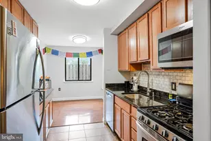 2844 Dover Ln, Falls Church, VA 22042 - Photo 9